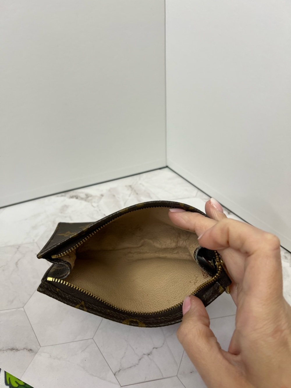 Vintage Louis Vuitton Monogram Canvas Toiletry Pouch Brown and Gold - Picture 7 of 8